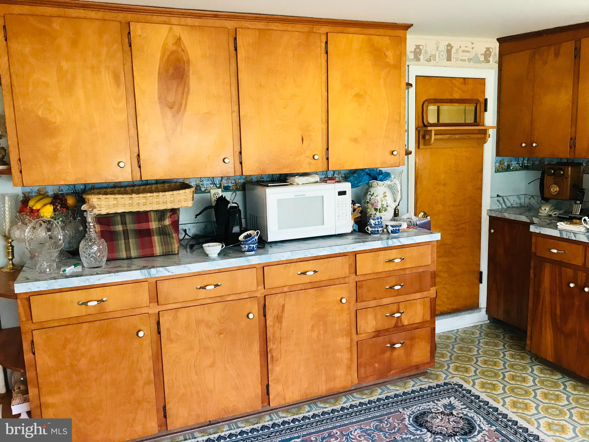 27591 Fairmount Road Westover, MD 21871 - Photo 16 of 23 Kitchen has a Pantry