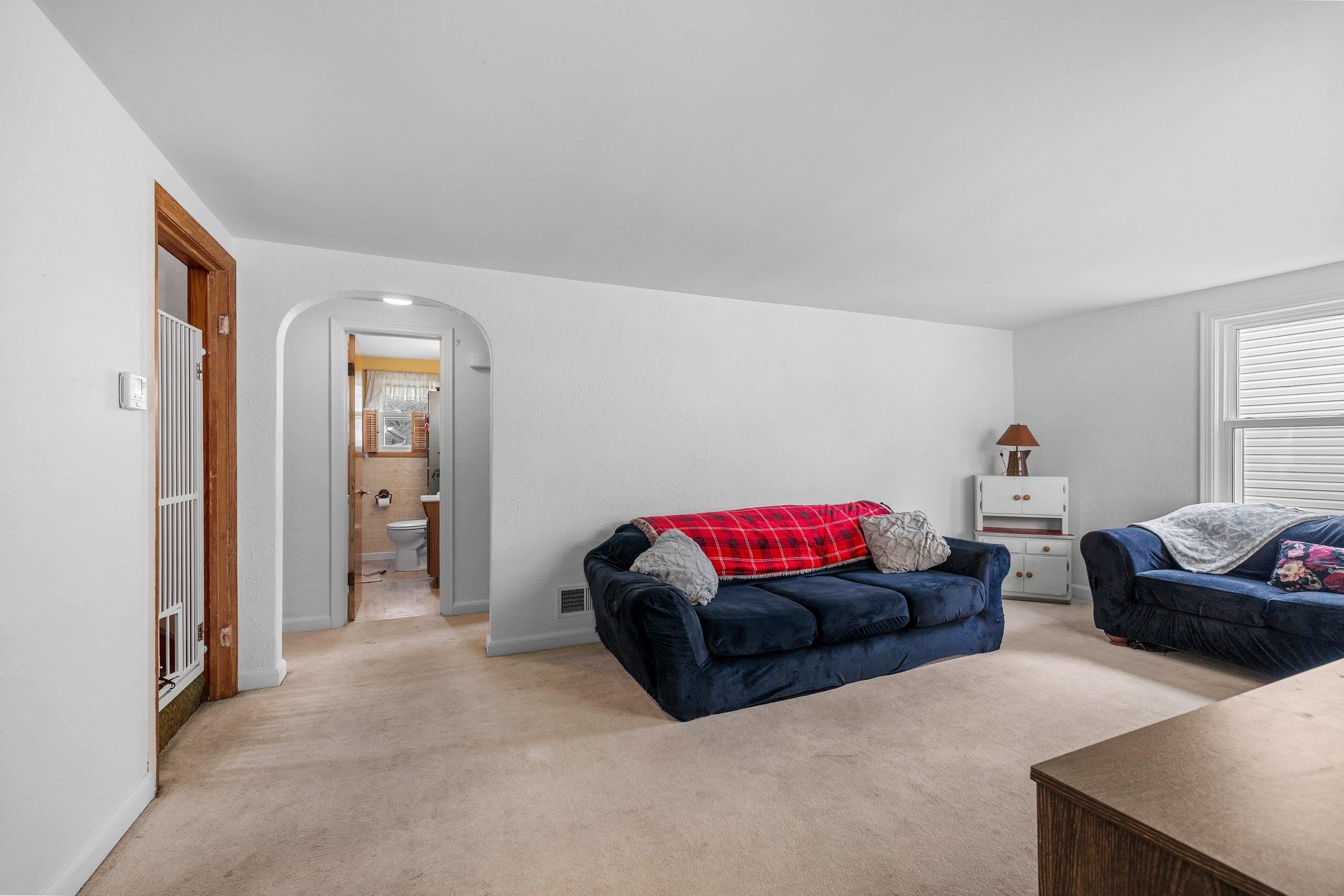 1932 North Division Street Appleton, WI 54911 - Photo 6 of 29