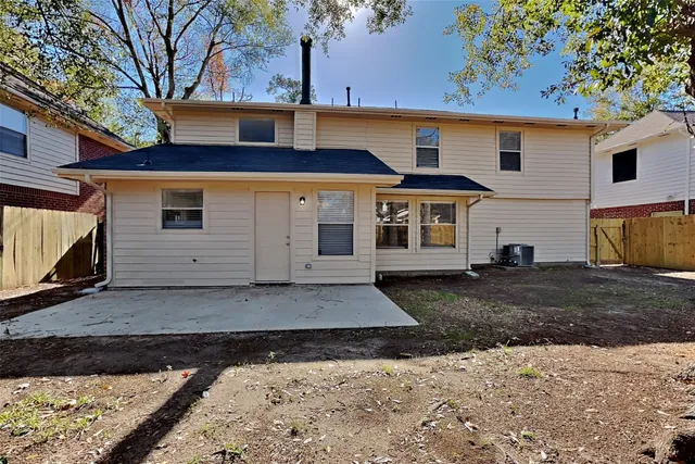 $2,300 | 18607 Twigsworth Lane, Humble, TX 77346