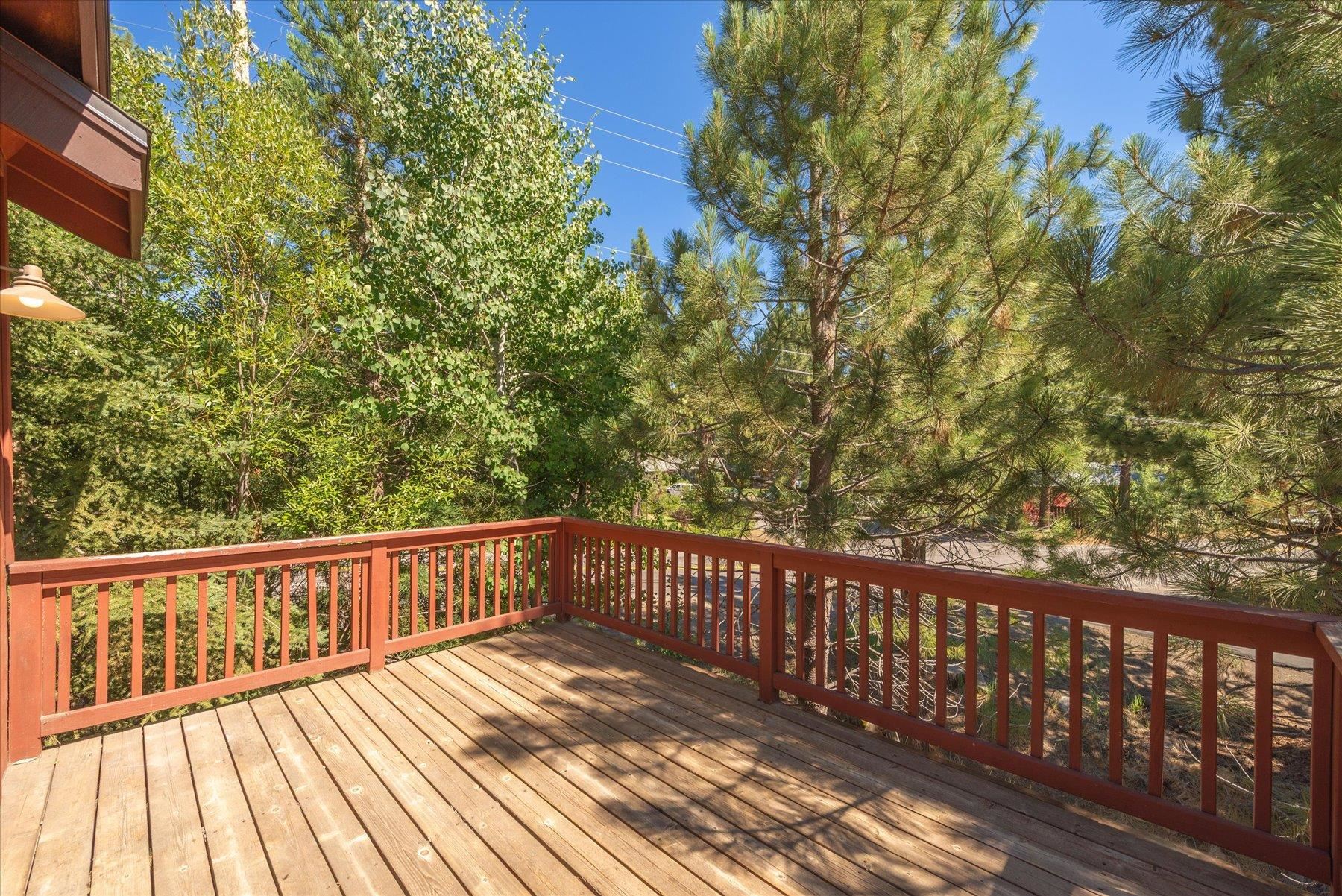 10191 Martis Valley Road, Unit A Truckee, CA 96161 - Photo 4 of 19 Gallery Image 4