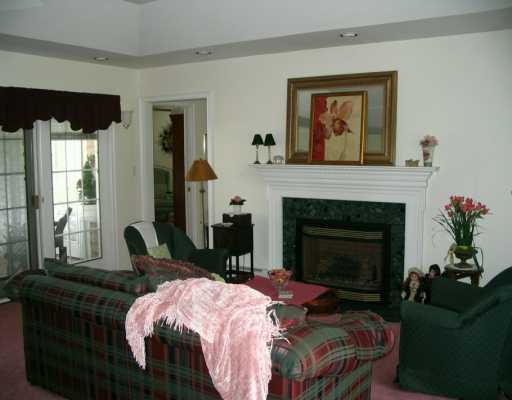 5 Side Road Little Compton, RI 02837 - Photo 4 of 7 Living Room.