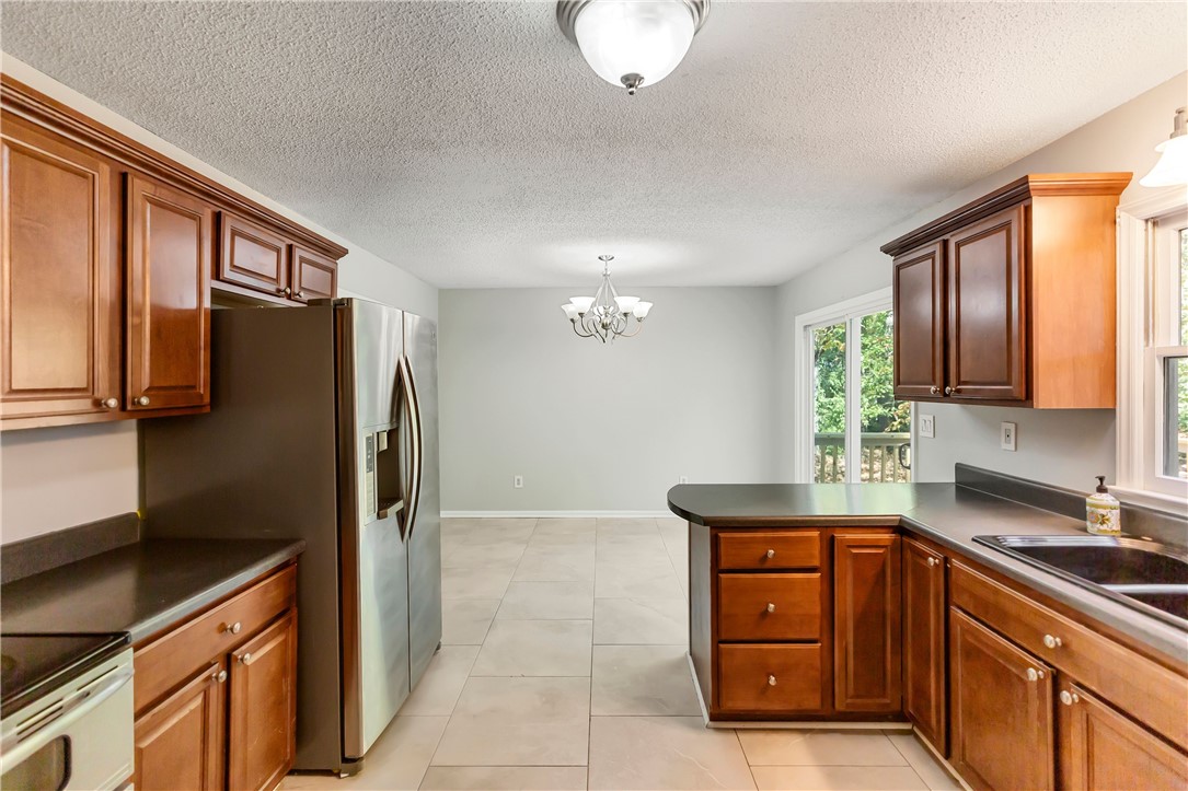 1658 Sequoya Way Seneca, SC 29672 - Photo 14 of 36 Gallery Image 14