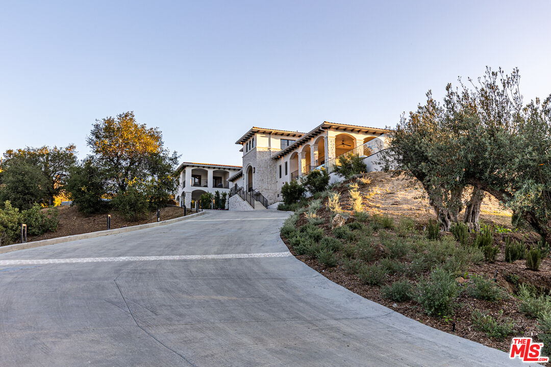 23614 Dry Canyon Cold Creek Road Calabasas, CA 91302 - Photo 2 of 50