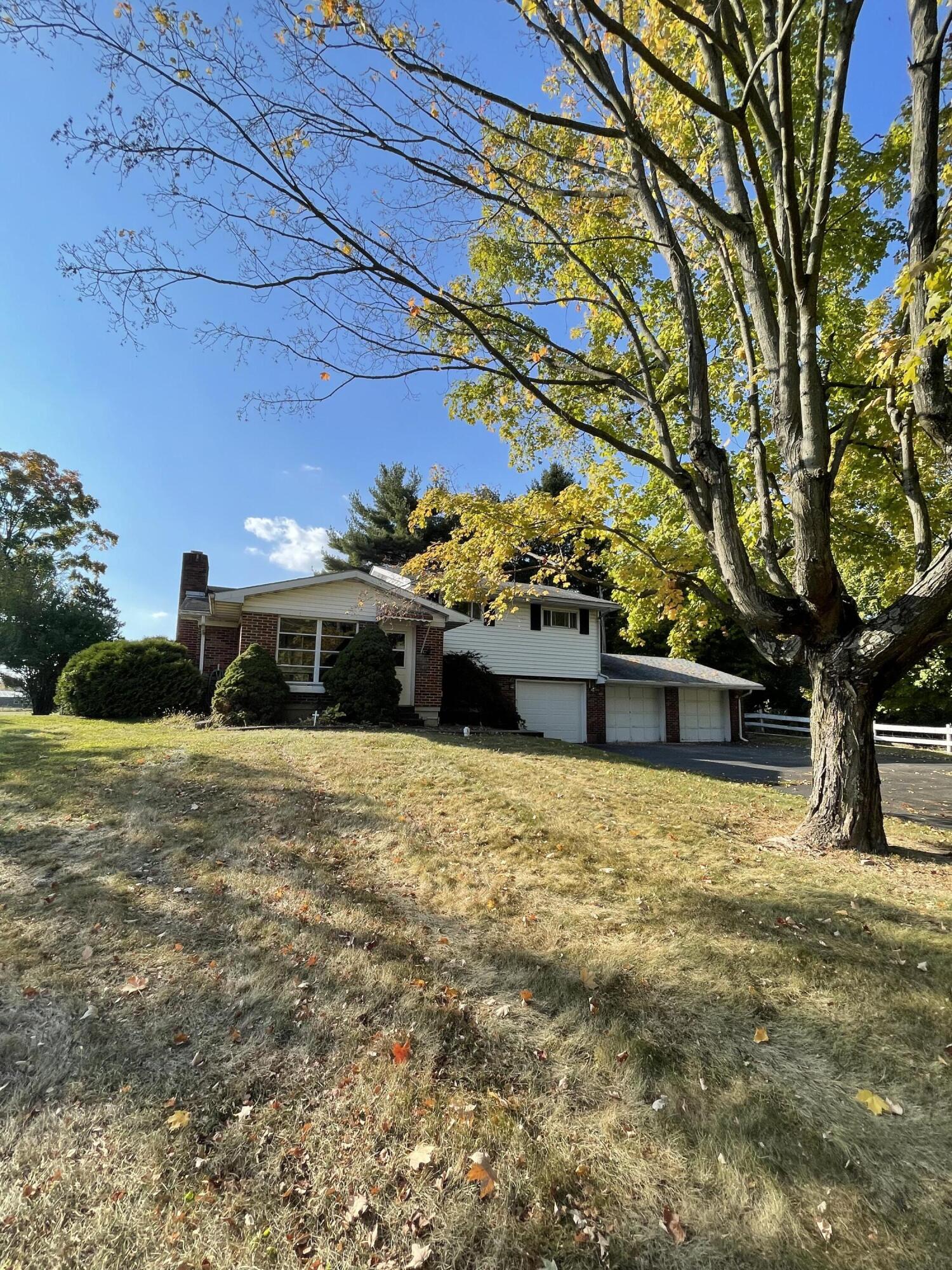 3500 East Pitchin Road Springfield, OH 45502 - Photo 4 of 46