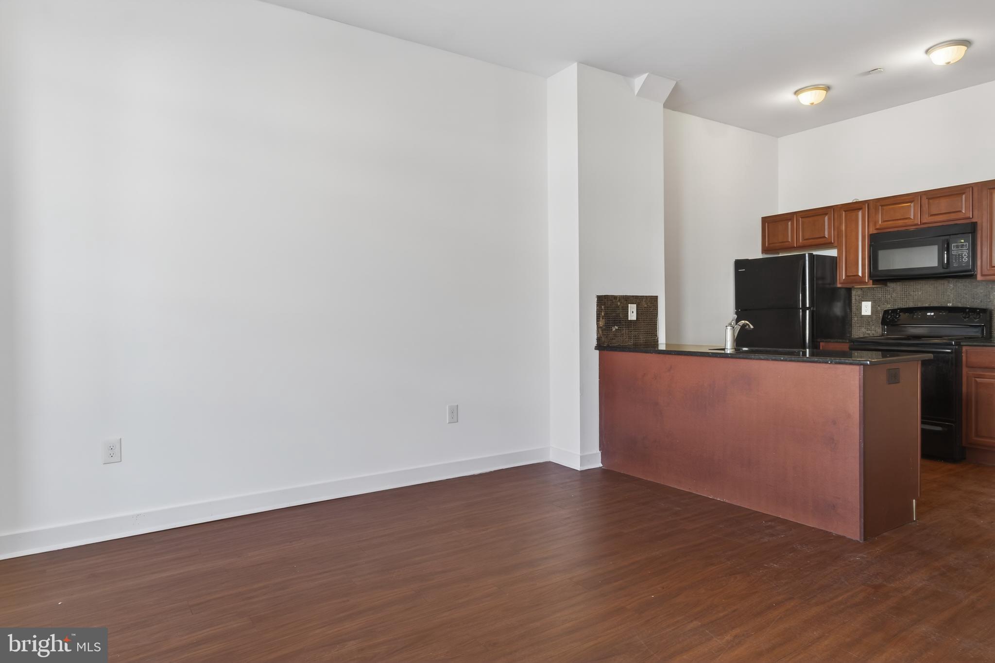 6040 Market Street, Unit 2 Philadelphia, PA 19139 - Photo 3 of 21