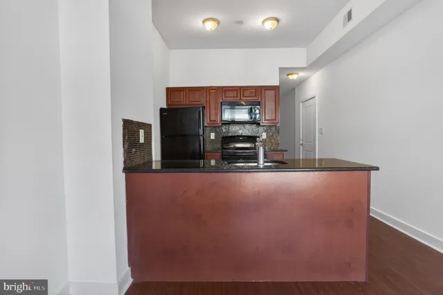 $1,375 | 6040 Market Street, Unit 2, Philadelphia, PA 19139