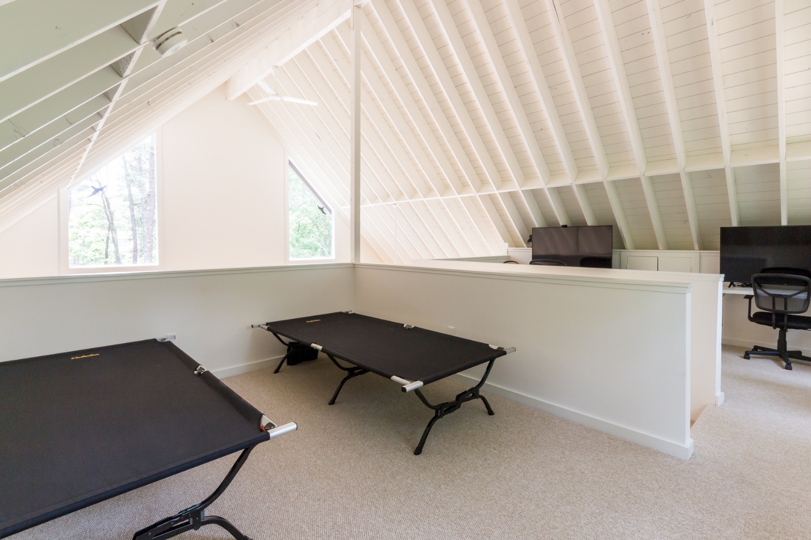 81 Marthas Road Edgartown, MA 02539 - Photo 17 of 23 a living room with furniture and a window