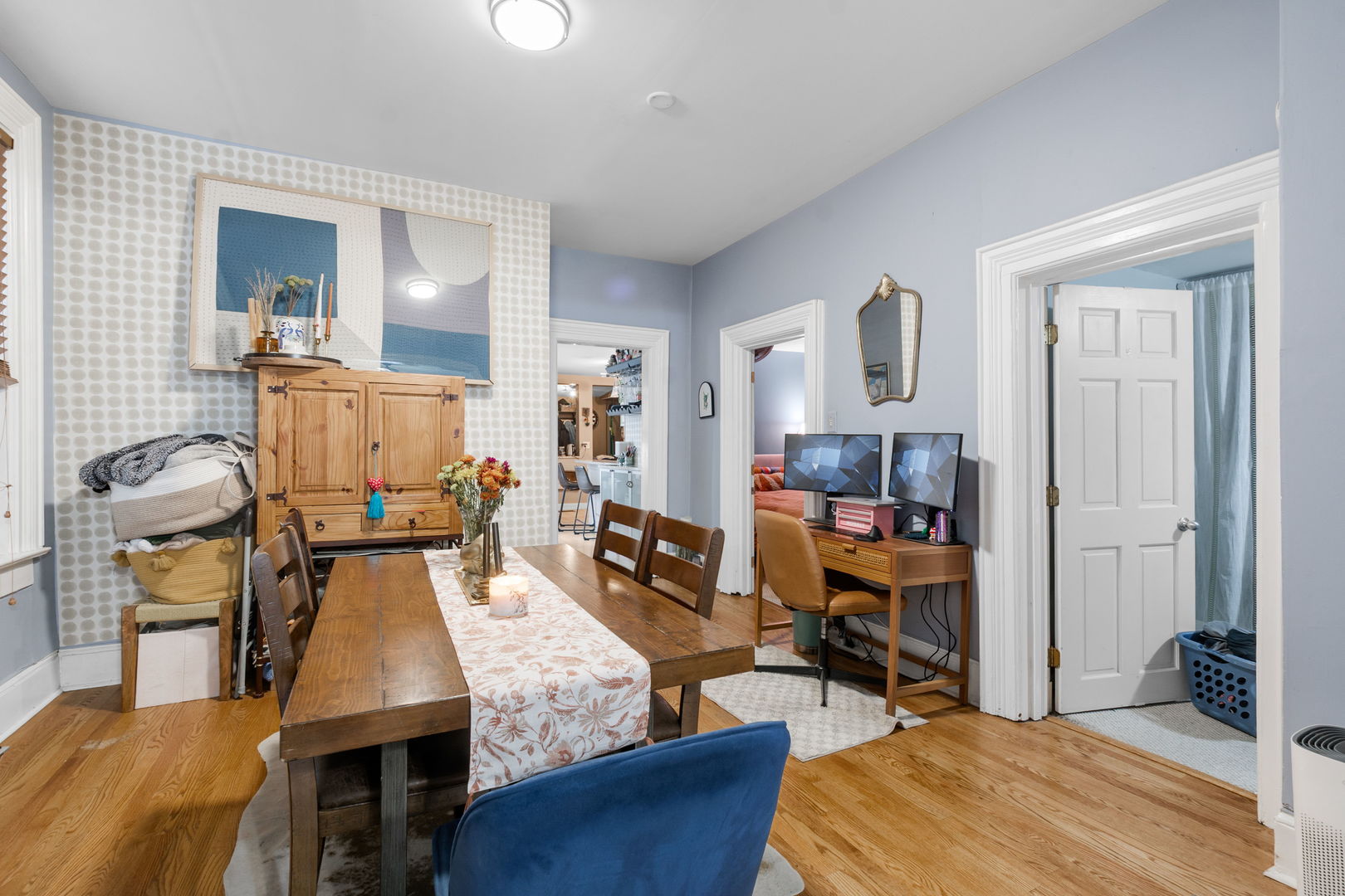 2052 West Huron Street Chicago, IL 60612 - Photo 4 of 26