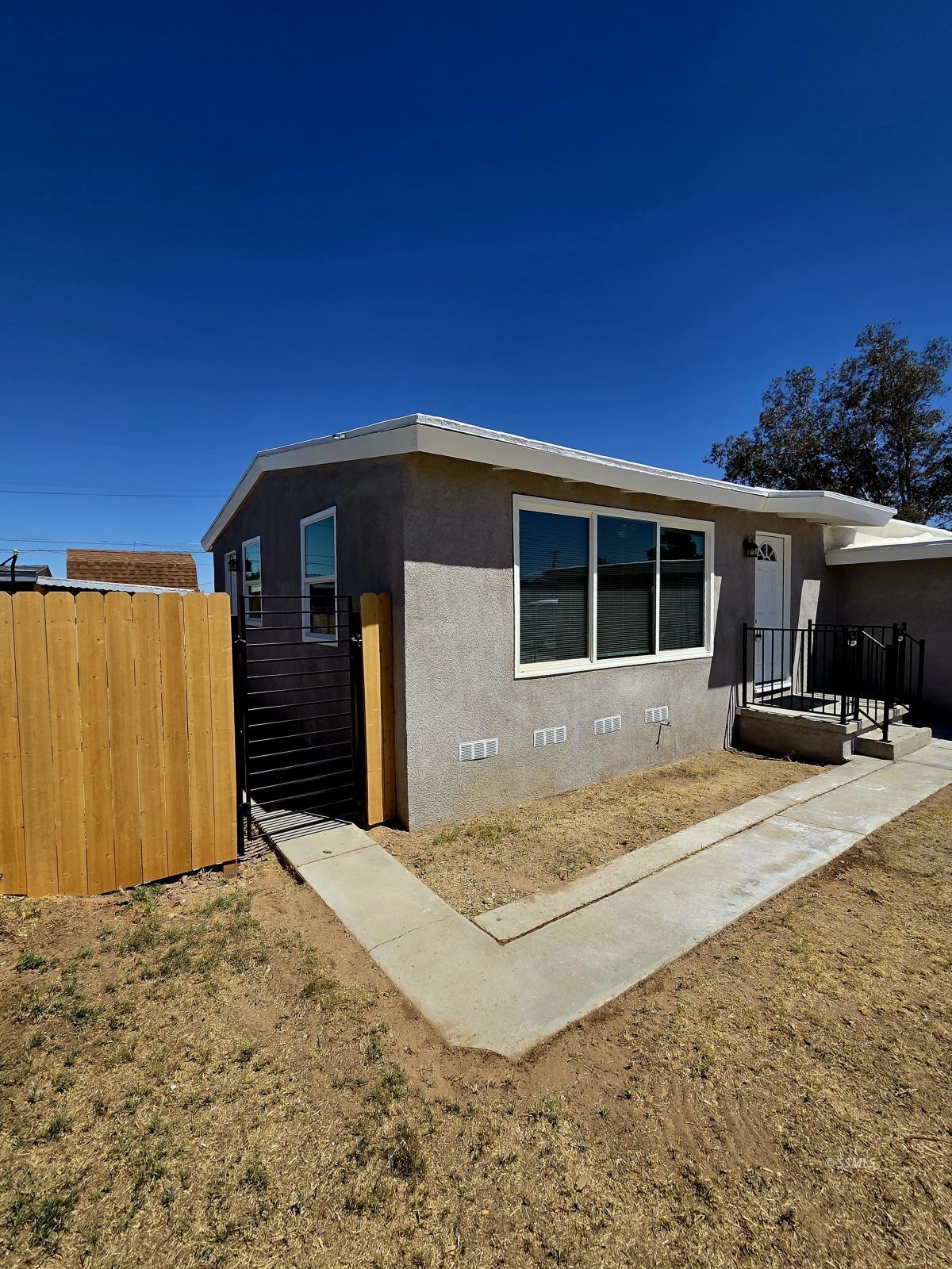 408 North Alvord Street Ridgecrest, CA 93555 - Photo 6 of 50