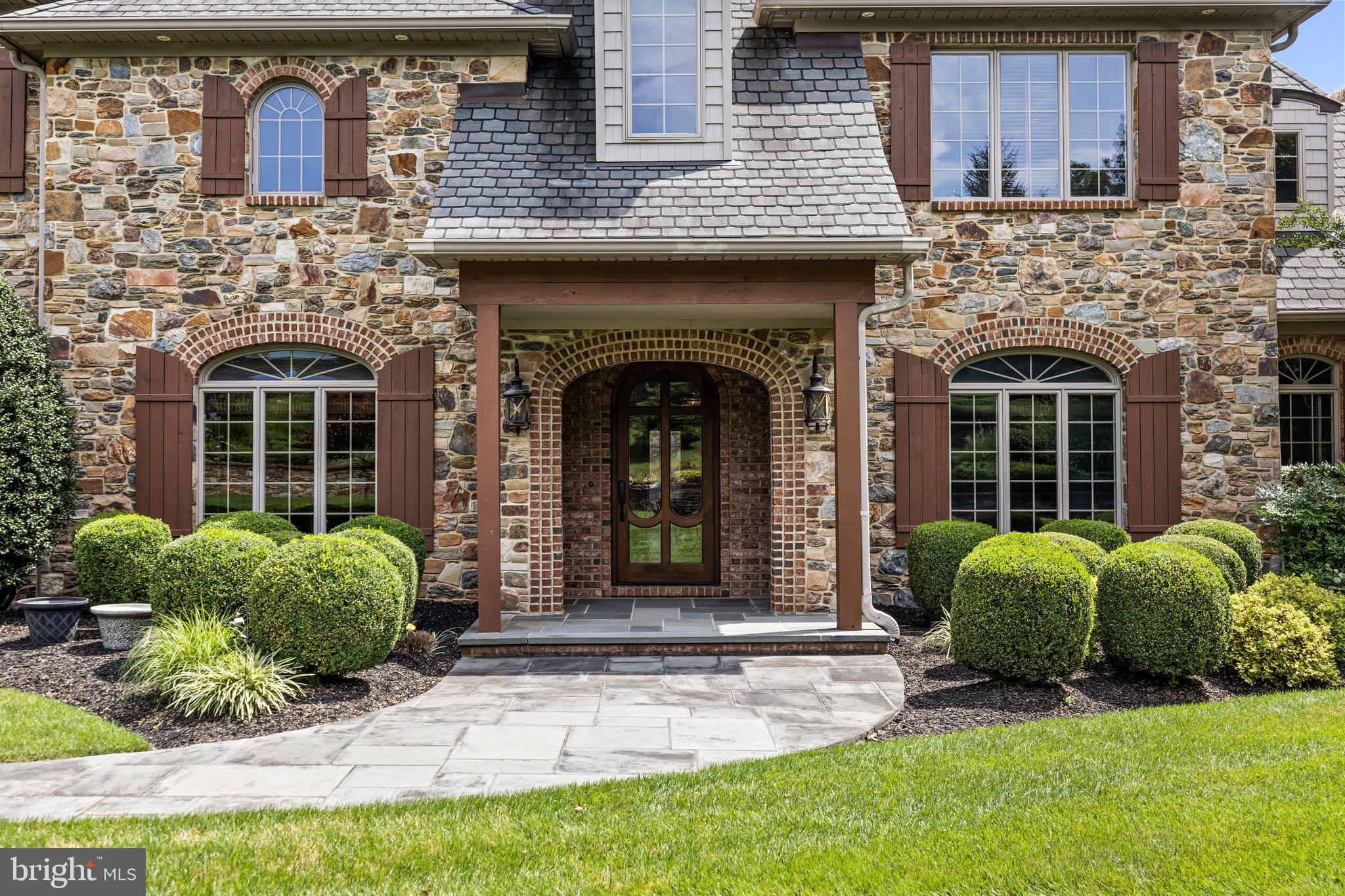 7 Ridge Farm Court Cockeysville, MD 21030 - Photo 3 of 116