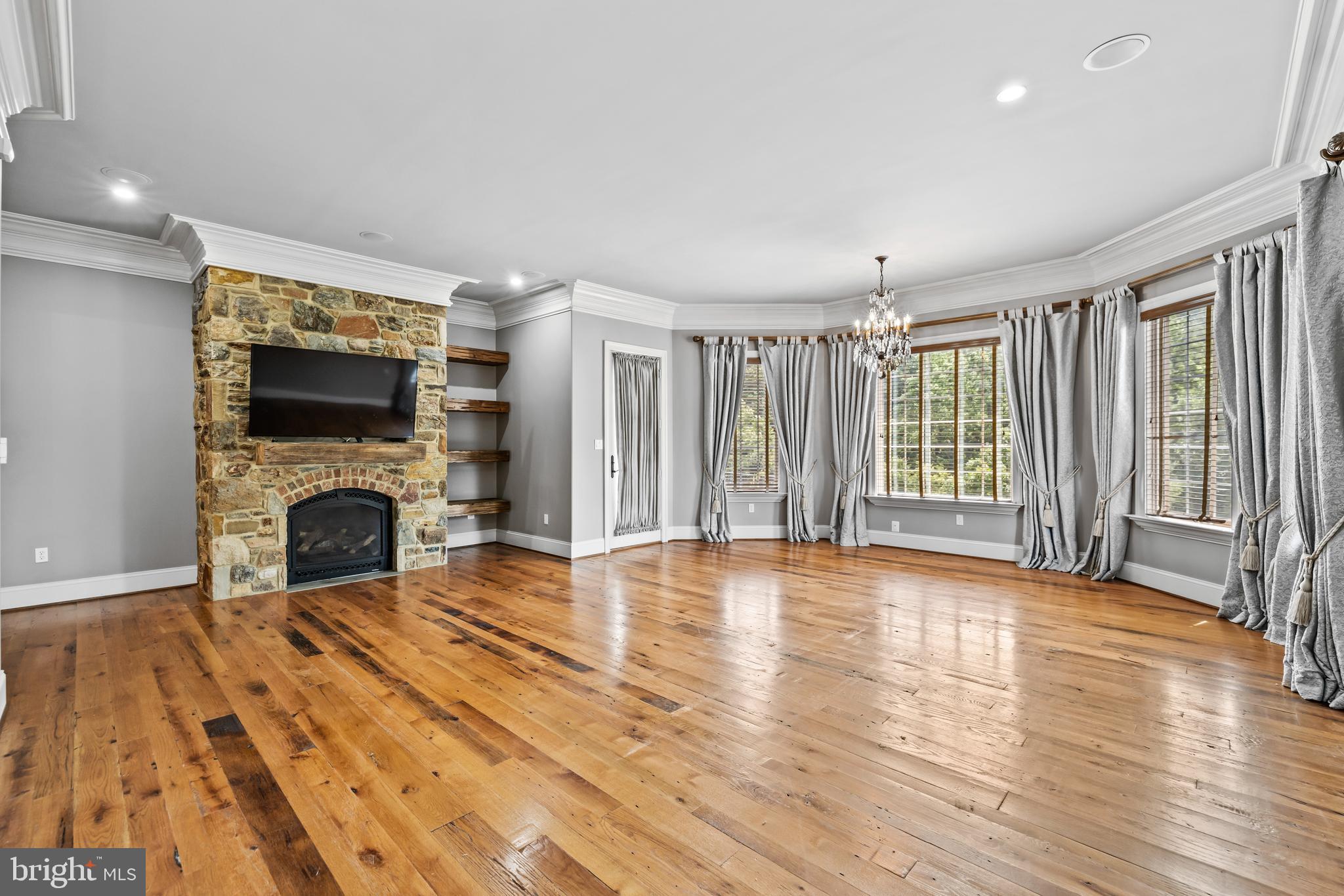 7 Ridge Farm Court Cockeysville, MD 21030 - Photo 39 of 116 Primary bedroom