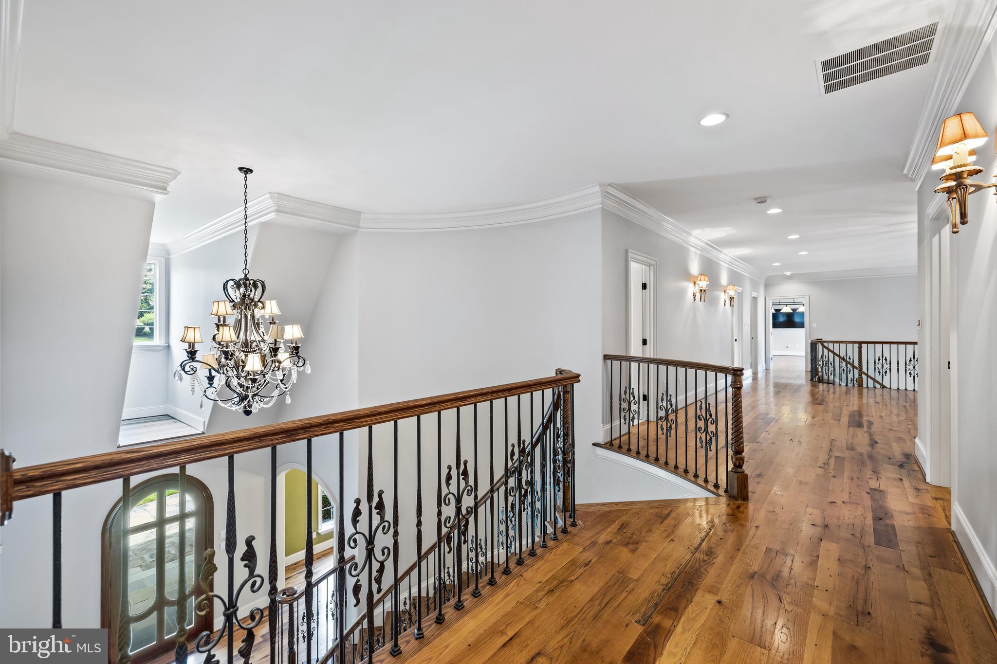 7 Ridge Farm Court Cockeysville, MD 21030 - Photo 53 of 116 Upper level landing