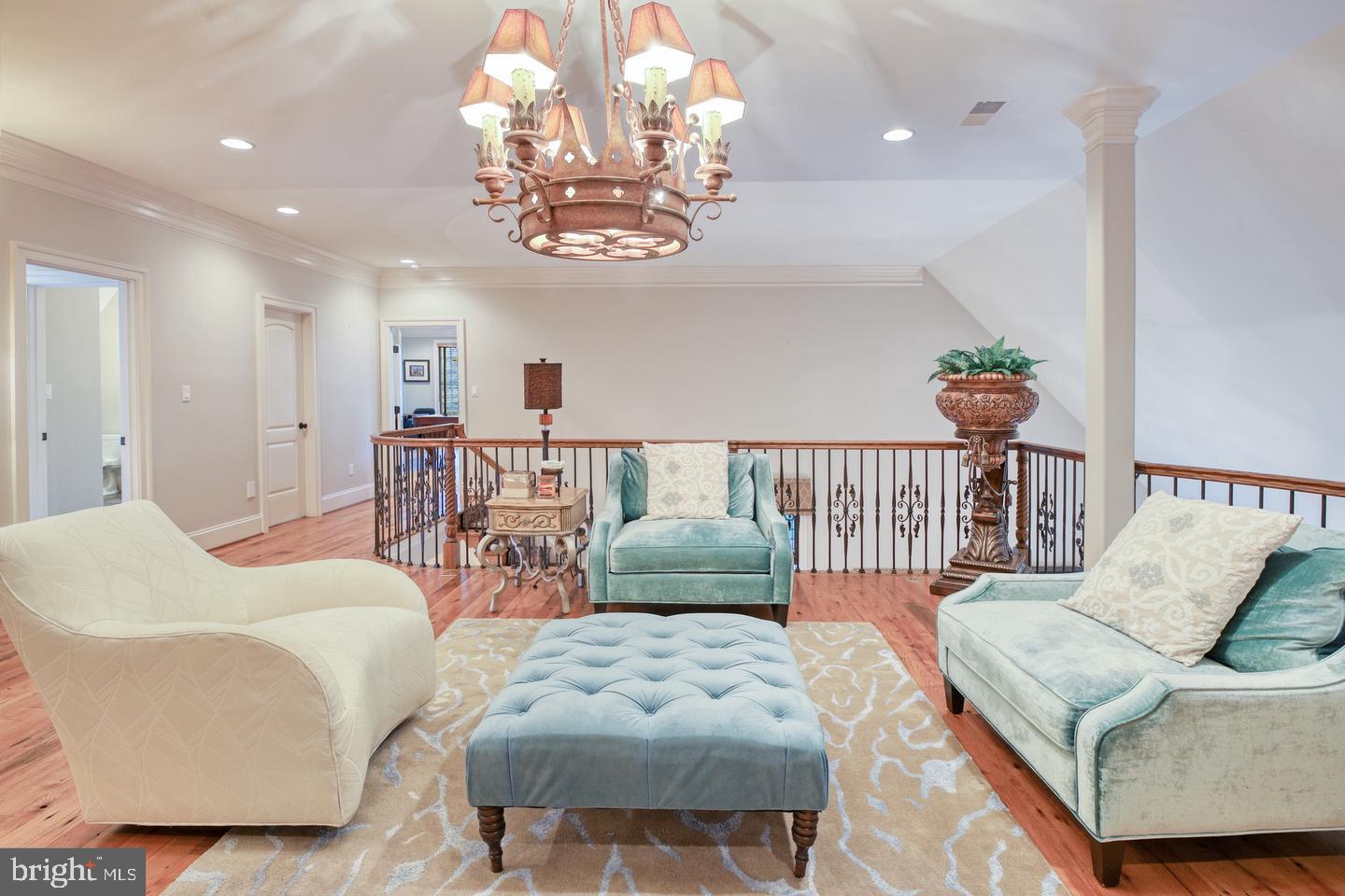 7 Ridge Farm Court Cockeysville, MD 21030 - Photo 66 of 116 Upper level sitting room