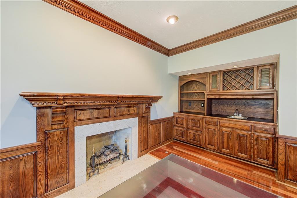 8734 Rohan Court Indianapolis, IN 46278 - Photo 5 of 48 Gallery Image 5