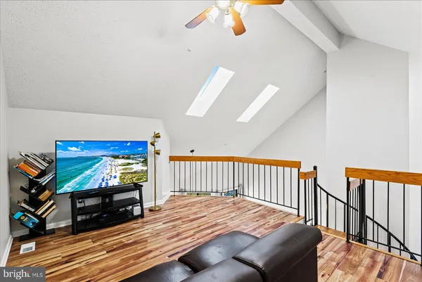 $2,975 | 6000 F Mersey Oaks Way, Alexandria, VA 22315