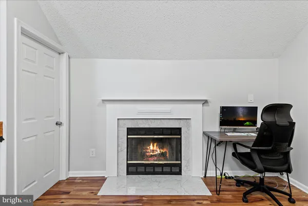 $2,975 | 6000 F Mersey Oaks Way, Alexandria, VA 22315