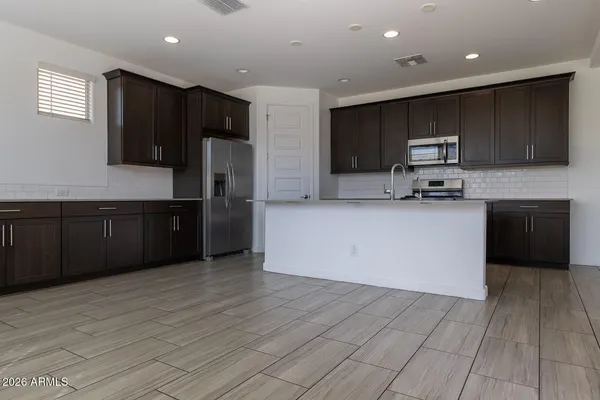 $2,999 | 9115 West Glenrosa Avenue, Phoenix, AZ 85037