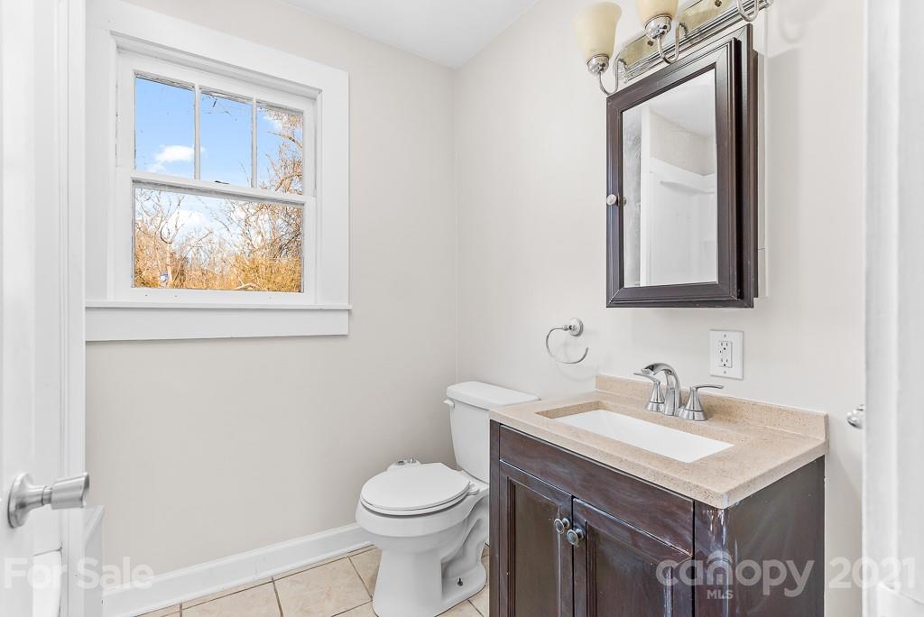 211 Lower Edgewood Road Asheville, NC 28715 - Photo 14 of 16 Gallery Image 14