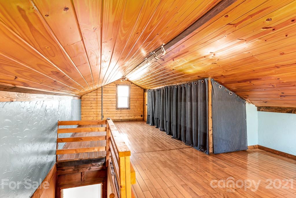 211 Lower Edgewood Road Asheville, NC 28715 - Photo 15 of 16 Gallery Image 15