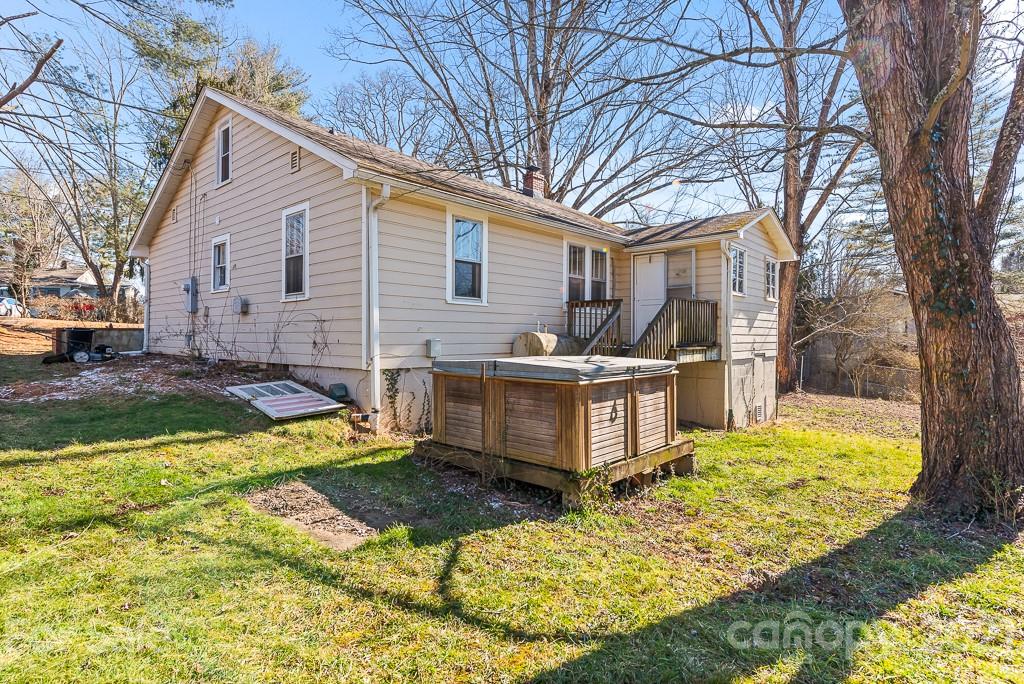 211 Lower Edgewood Road Asheville, NC 28715 - Photo 4 of 16 Gallery Image 4