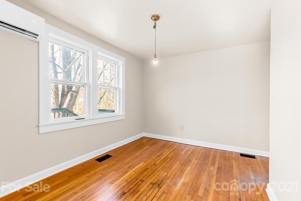 211 Lower Edgewood Road Asheville, NC 28715 - Photo 8 of 16 Gallery Image 8