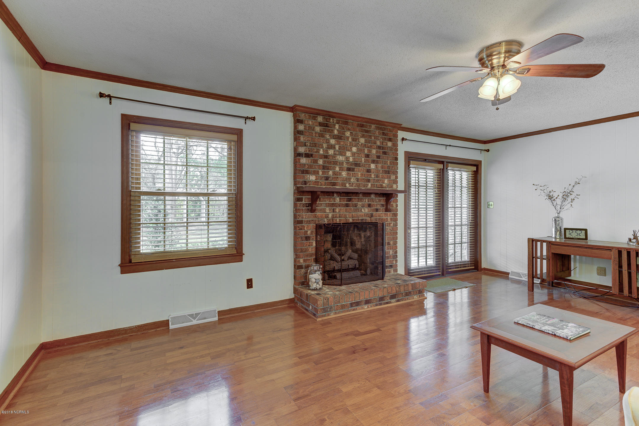 421 Tanbridge Road Wilmington, NC 28405 - Photo 4 of 22 421 Tanbridge-21