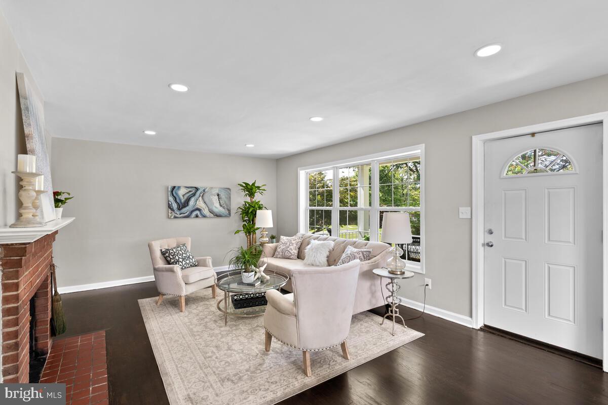 2424 Homestead Drive Silver Spring, MD 20902 - Photo 8 of 26 Gallery Image 8