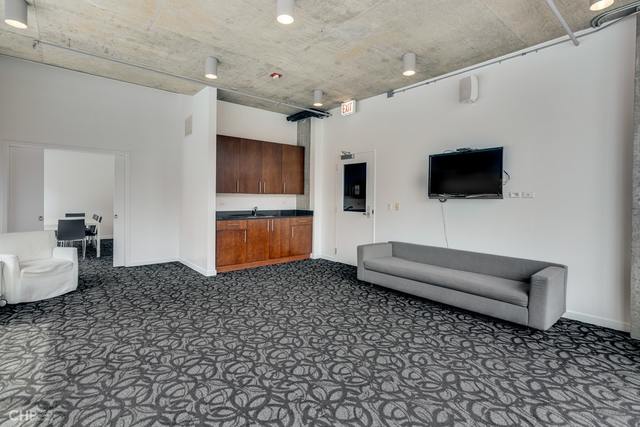 611 South Wells Street, Unit 1205 Chicago, IL 60607 - Photo 7 of 9