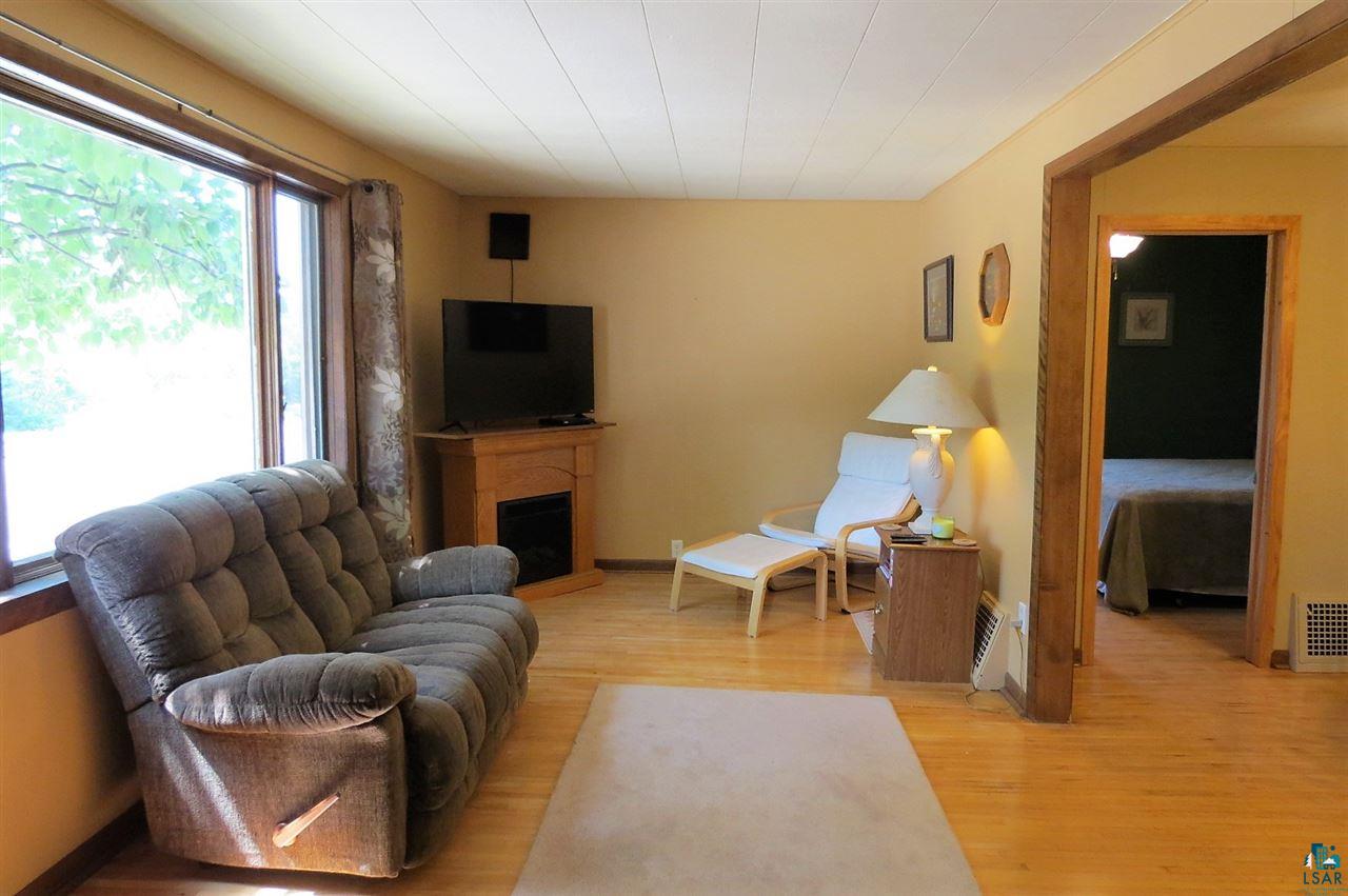 809 4th Street Proctor, MN 55810 - Photo 9 of 19 Livingroom