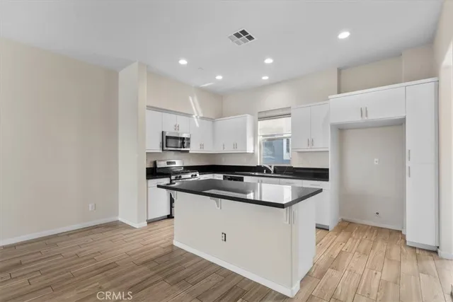 $638,000 | 726 Central Avenue, Upland, CA 91786