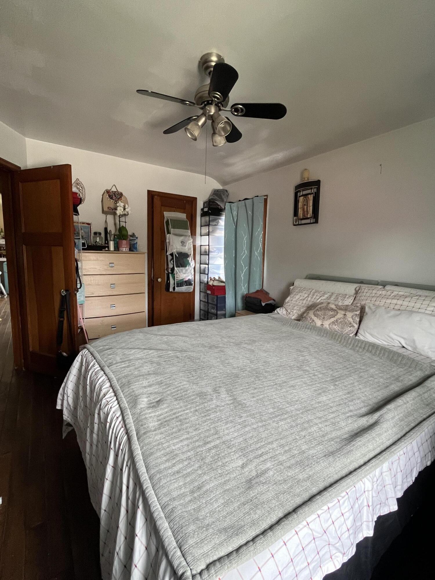 3924 South 2nd Street Milwaukee, WI 53207 - Photo 13 of 18 Upr BR1.1