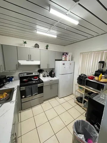 $1,800 | 19781 Southwest 114th Avenue, Unit 243, Miami, FL 33157