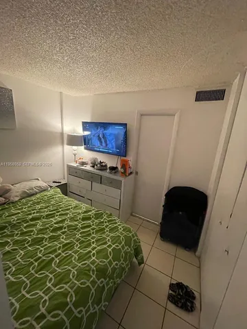 $1,800 | 19781 Southwest 114th Avenue, Unit 243, Miami, FL 33157