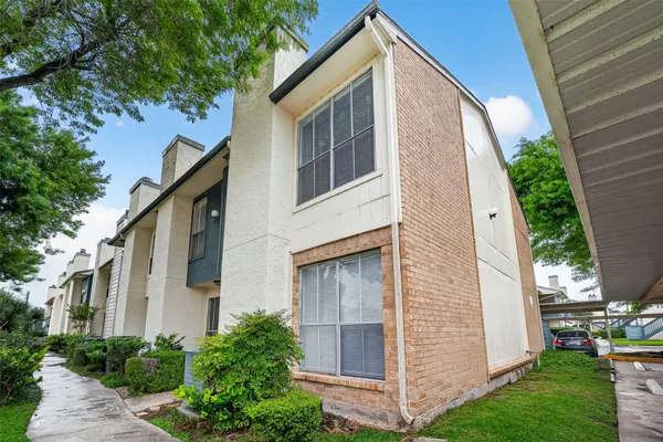$1,400 | 250 El Dorado Boulevard, Unit 139, Webster, TX 77598