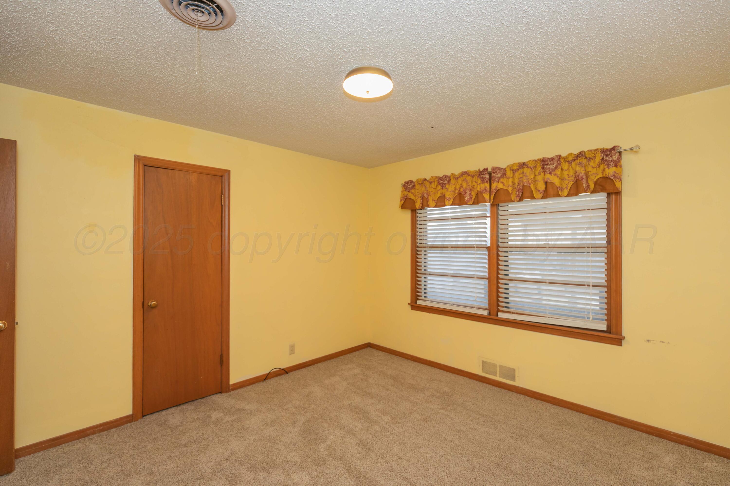 4221 Arden Road Amarillo, TX 79110 - Photo 29 of 50 BEDROOM 3 VIEW 4