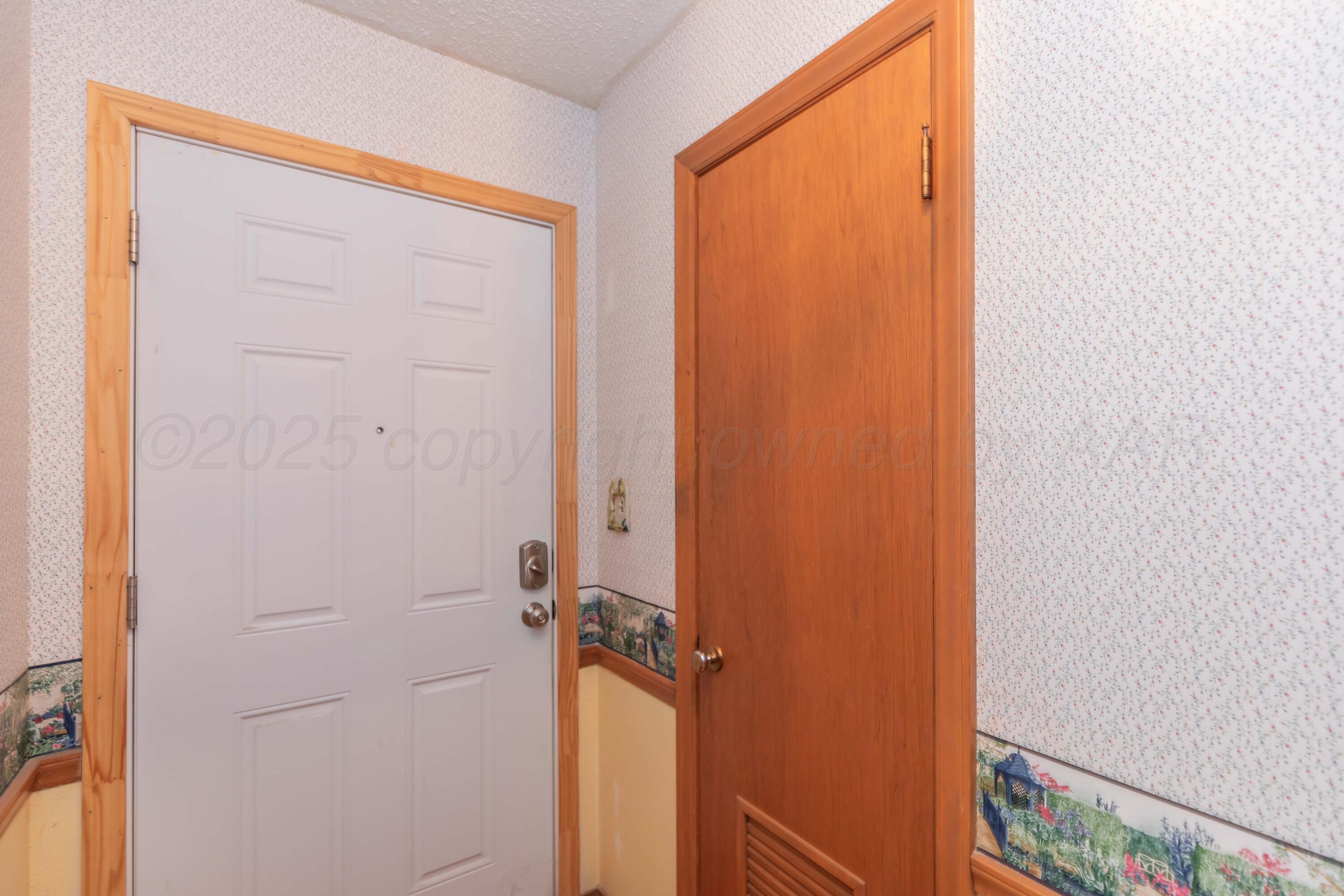 4221 Arden Road Amarillo, TX 79110 - Photo 6 of 50 a view of a small space