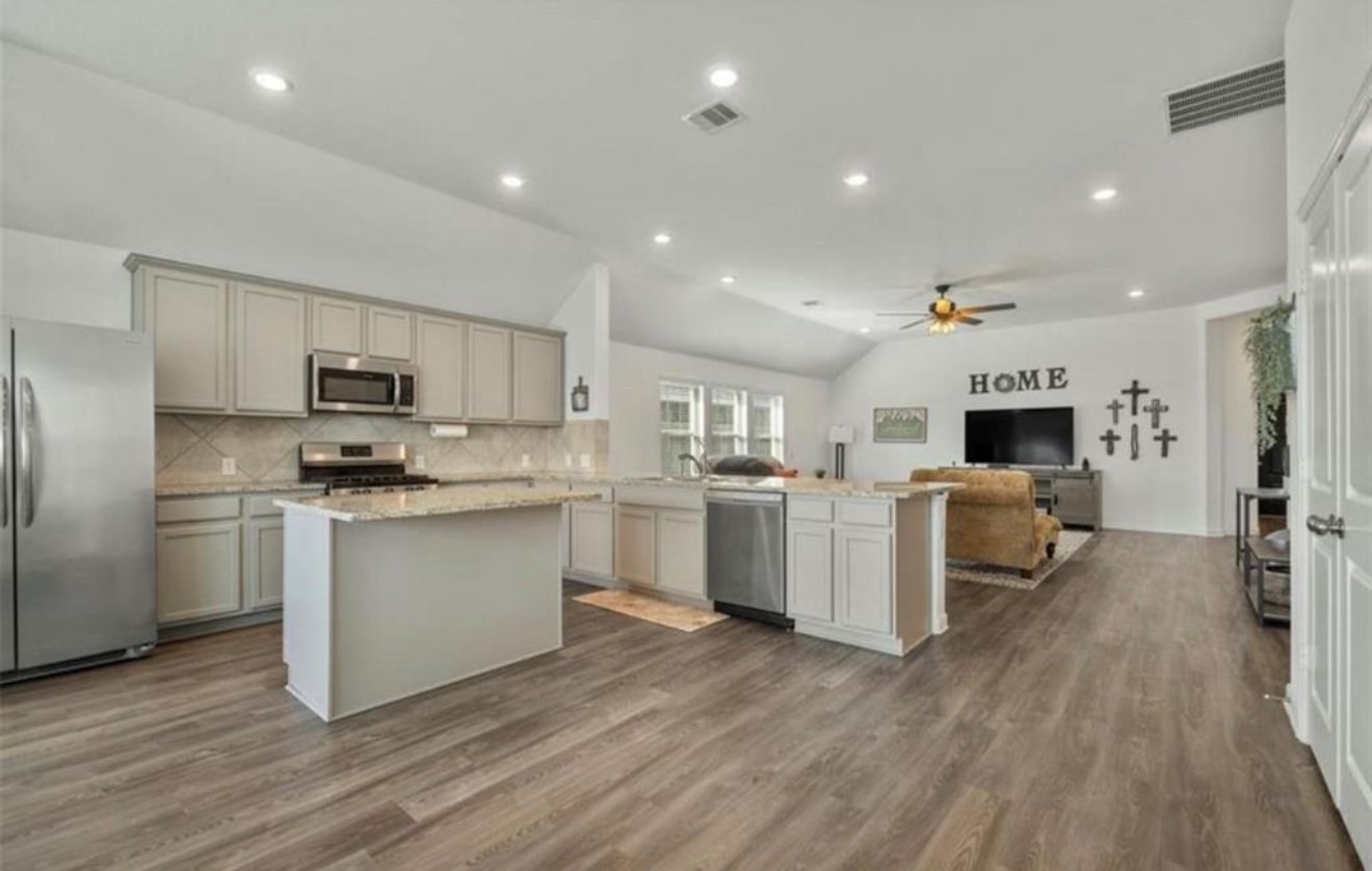 3011 Azalea Point Fulshear, TX 77423 - Photo 6 of 19