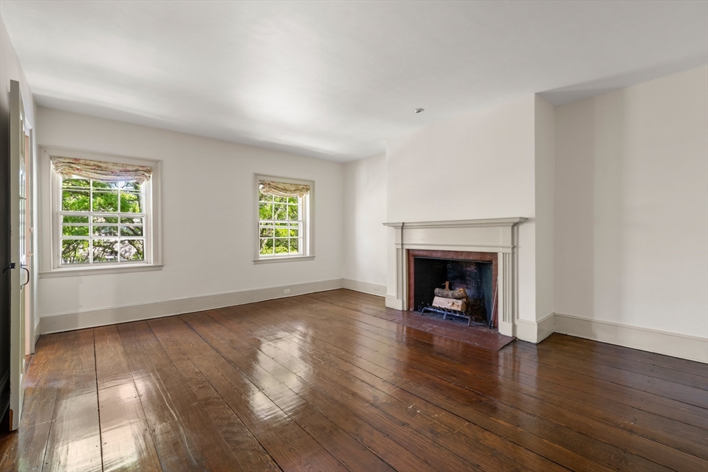 33 Chestnut Street Salem, MA 01970 - Photo 30 of 40