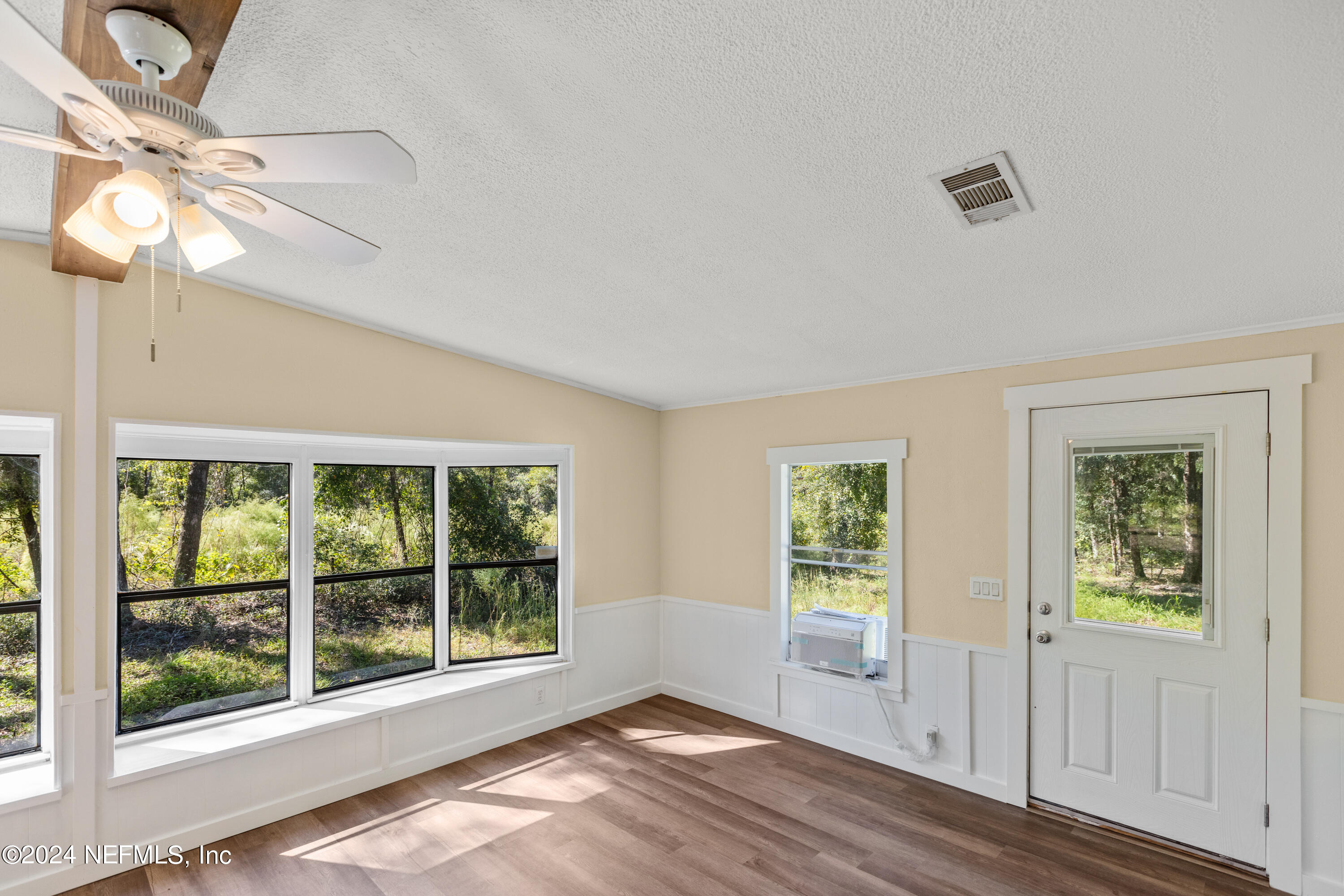 149 Gordon Chapel Road Hawthorne, FL 32640 - Photo 4 of 30 149GordonChapelRd-15