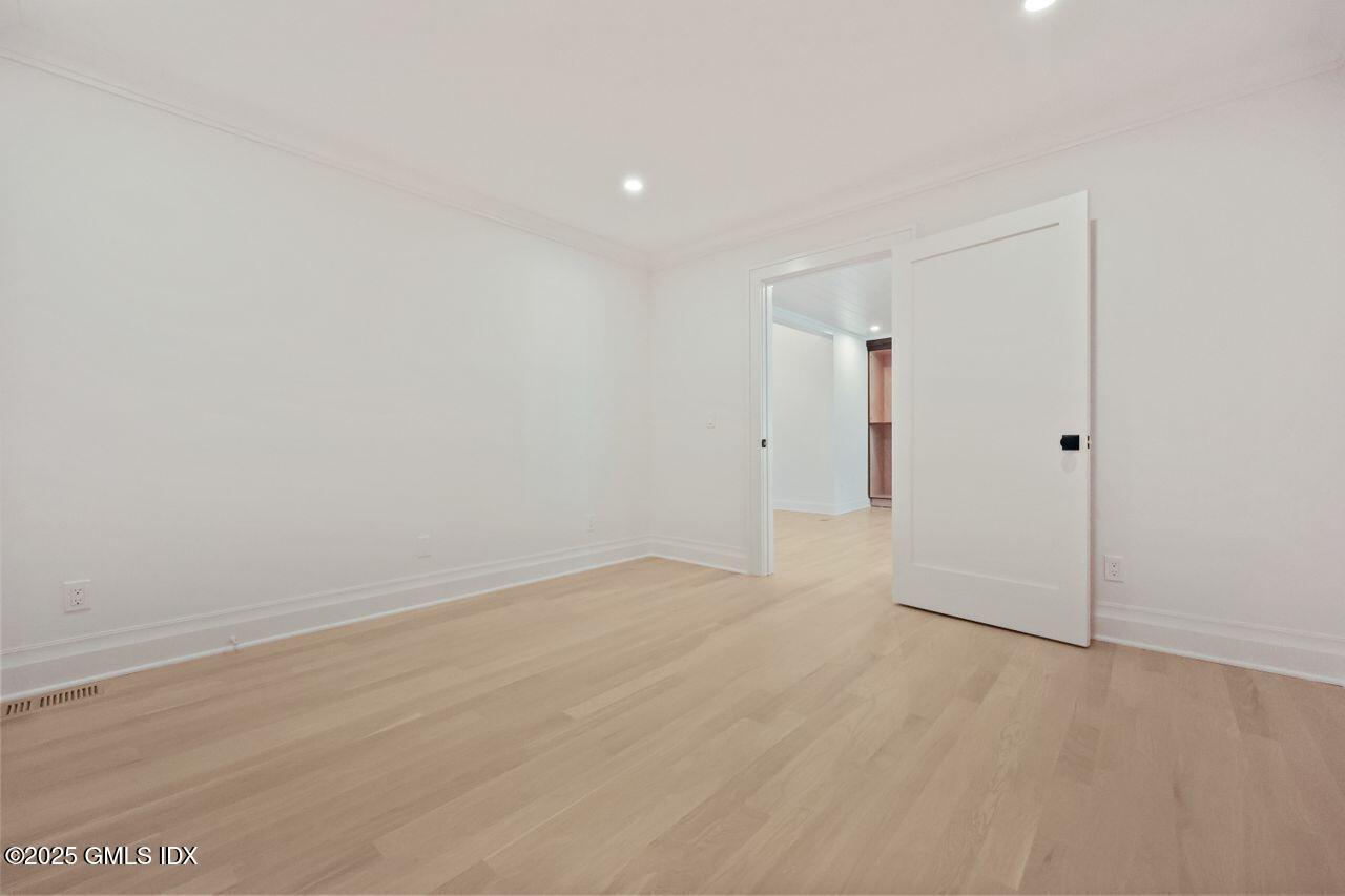 30 Crescent Road Riverside, CT 06878 - Photo 13 of 39 Office