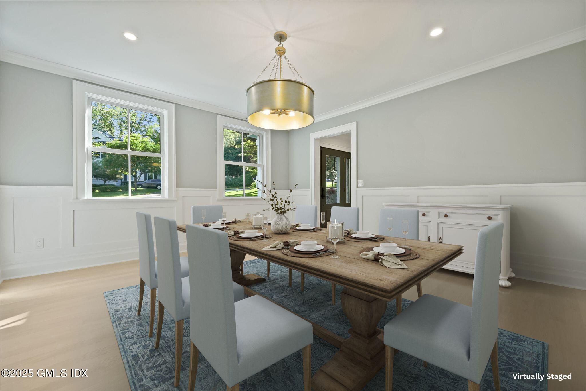 30 Crescent Road Riverside, CT 06878 - Photo 5 of 39 Classic dining room