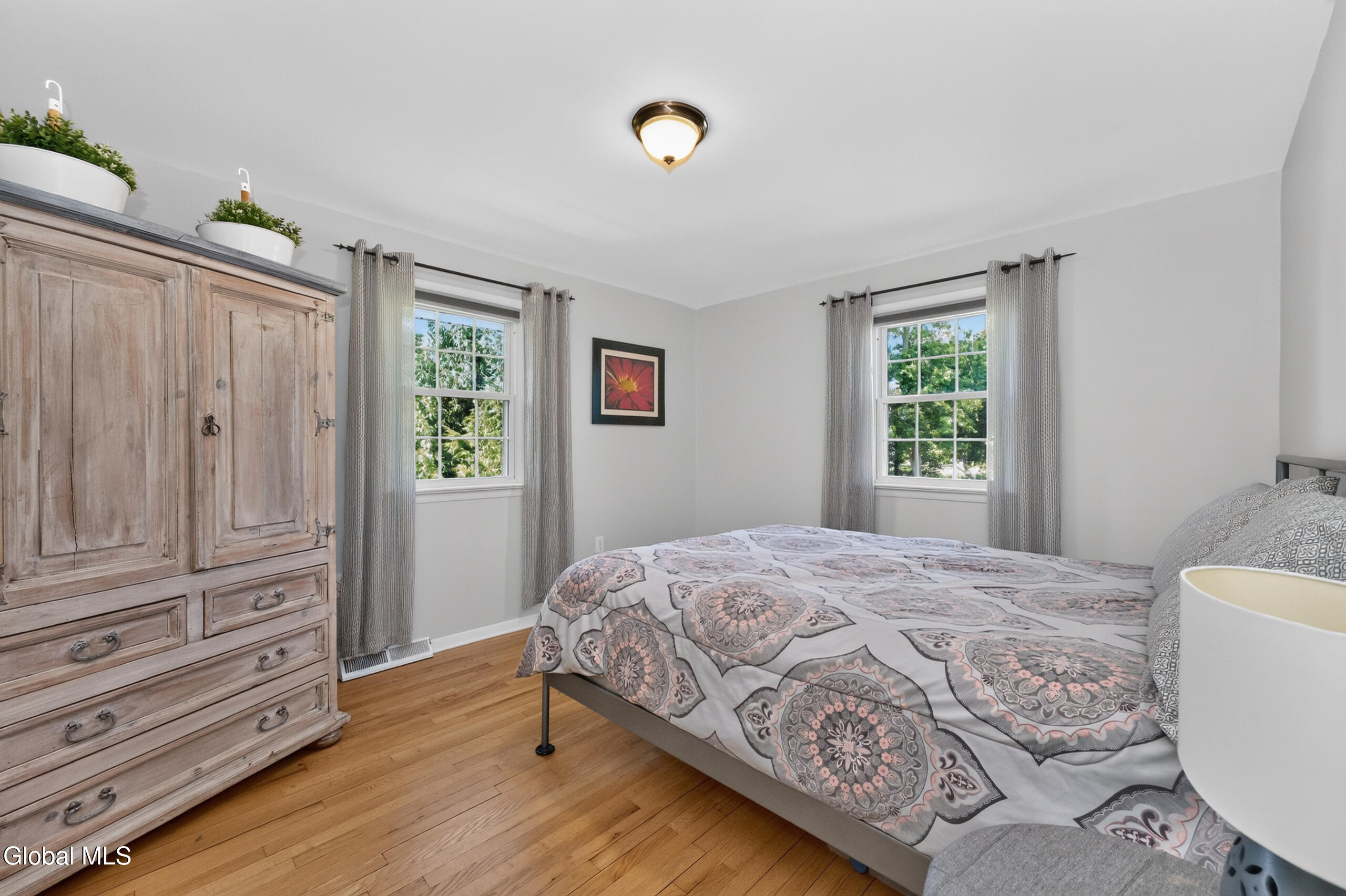 521 Russell Road Bethlehem, NY 12203 - Photo 23 of 51 4 Bedroom 3