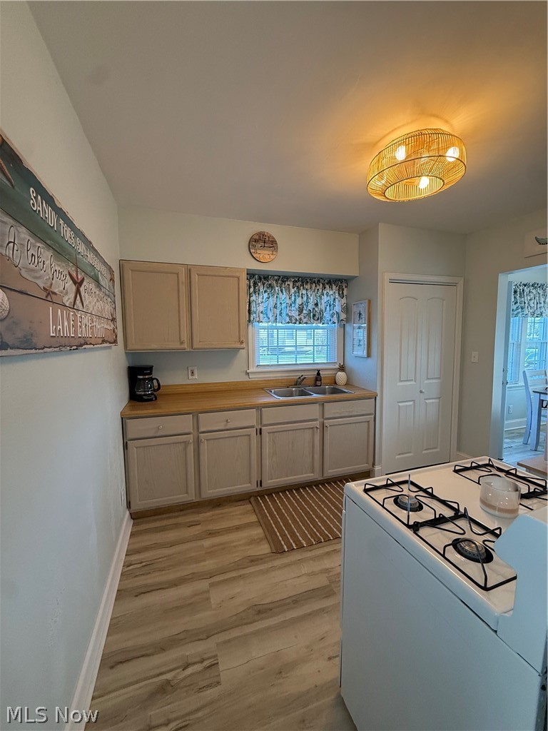 5237 Lake Road West, Unit 111 Ashtabula, OH 44004 - Photo 15 of 24