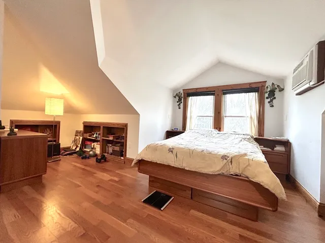 $5,600 | 34 Greenough Street, Unit 2, Brookline, MA 02445