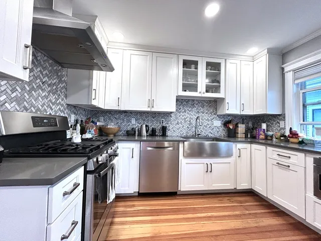 $5,600 | 34 Greenough Street, Unit 2, Brookline, MA 02445