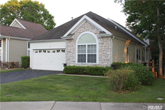 11 Plainview Court Ridge, NY 11961 - Photo 1 of 1 Gallery Image 1