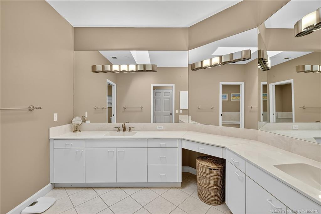 6957 Southeast Pacific Drive Stuart, FL 34997 - Photo 29 of 71