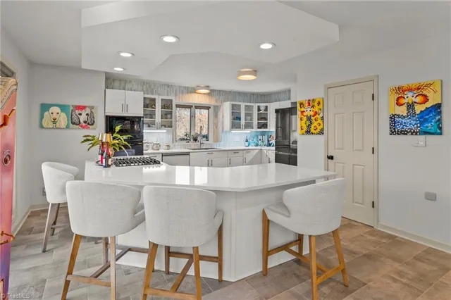 $685,000 | 910 Idlewilde Heath Court, Winston-Salem, NC 27106