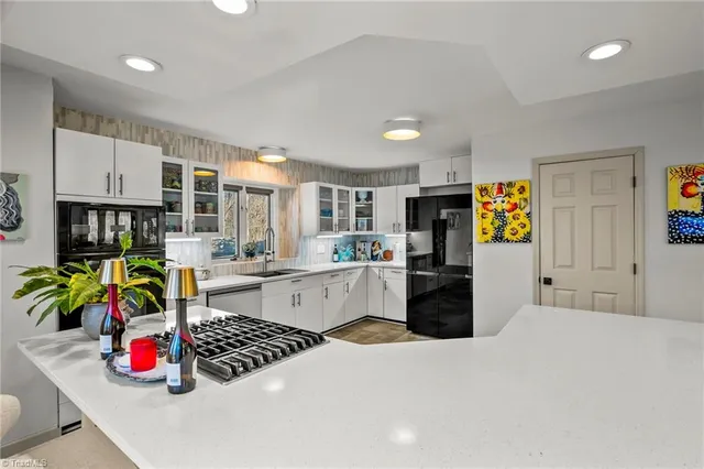 $685,000 | 910 Idlewilde Heath Court, Winston-Salem, NC 27106