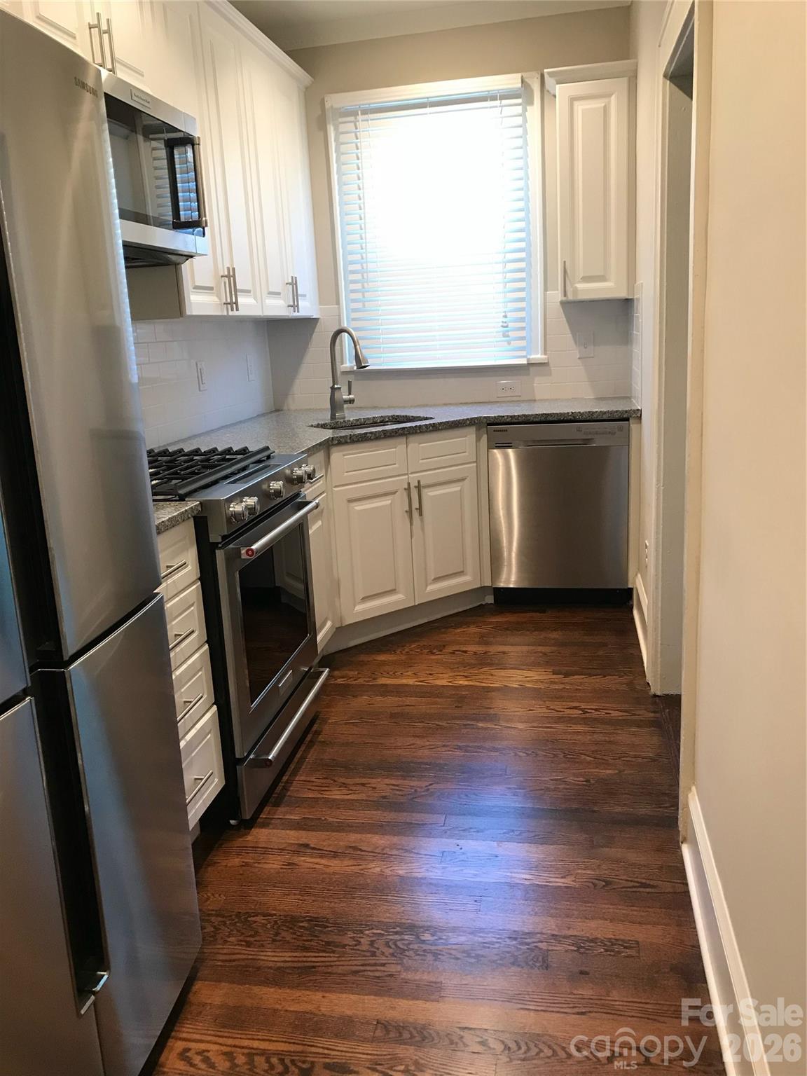 916 Bromley Road Charlotte, NC 28207 - Photo 23 of 45